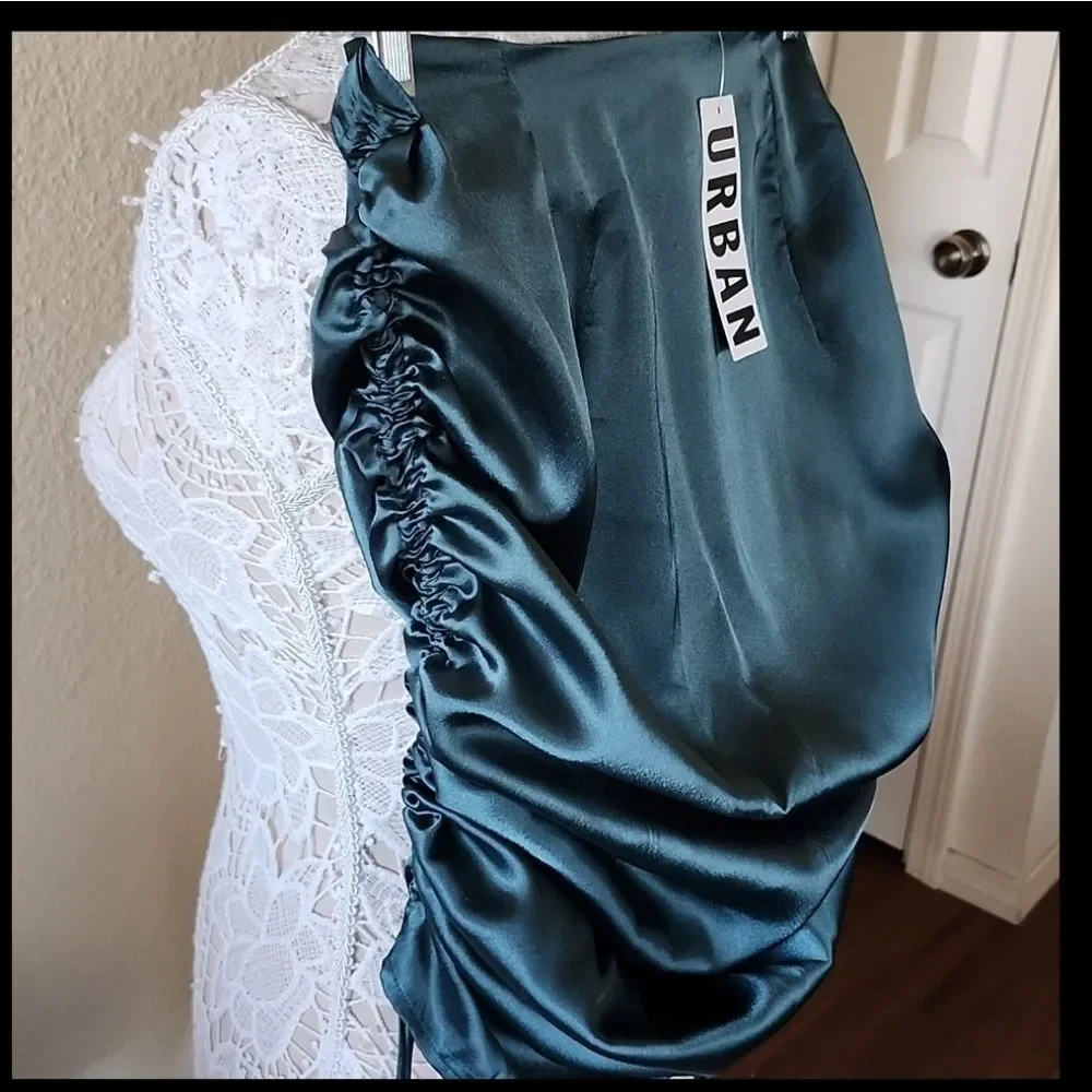 Urban Outfitters Samantha Teal Ruched Y2K Mini Skirt Size‎ Large NEW